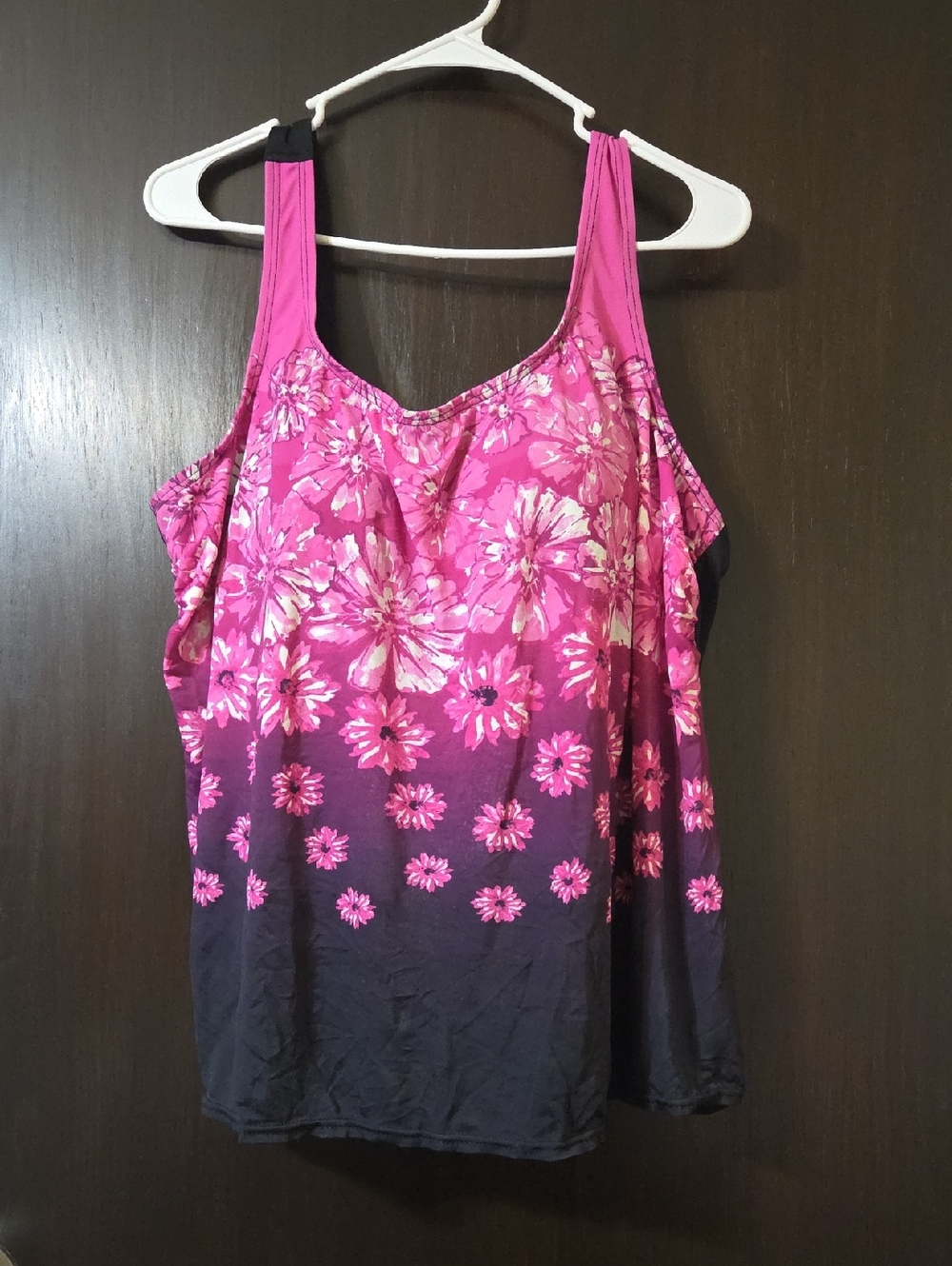 no brand name ladies pink Swimsuit top Medium